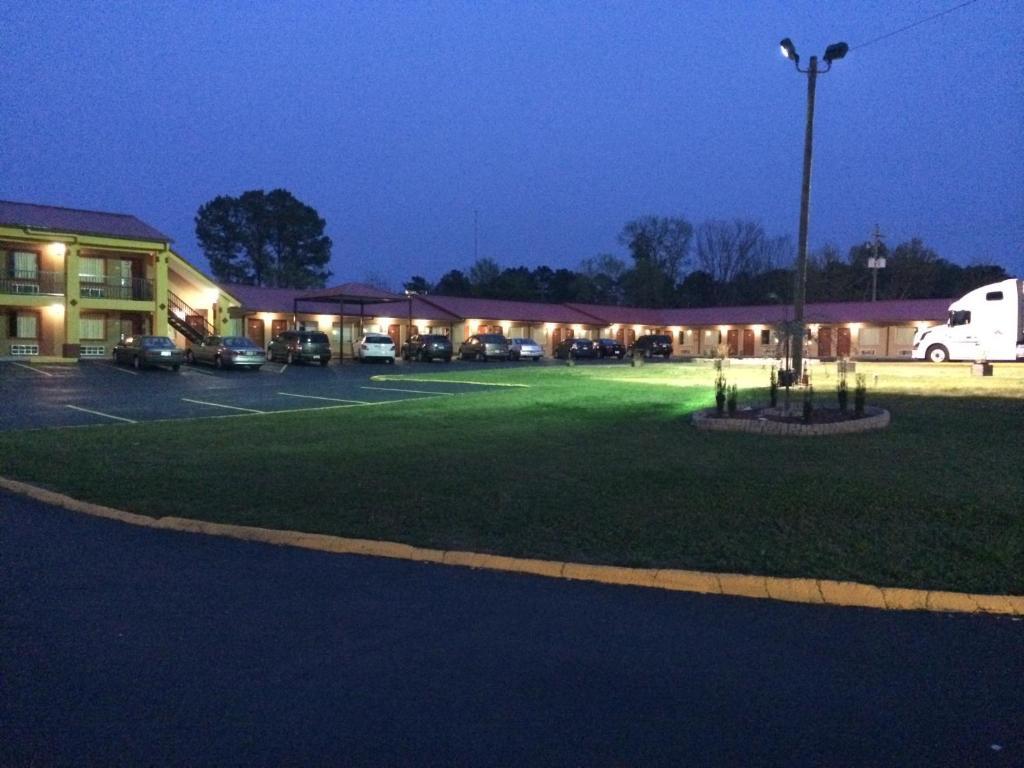 Duffys Motel - Calhoun Kültér fotó